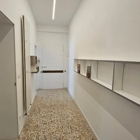 Fioravanti 9 דירה *